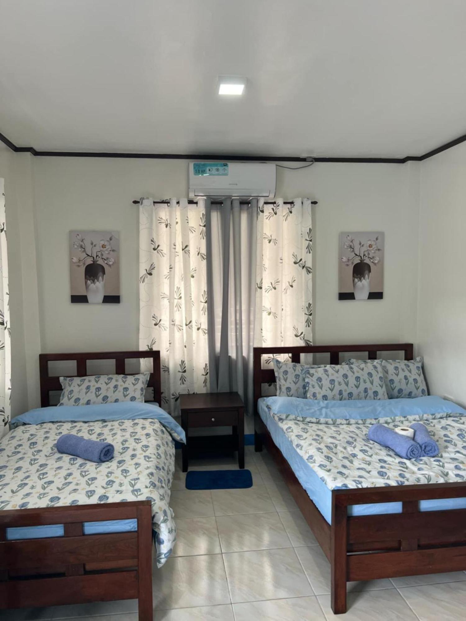 Princesa Michaella Hostel Itaytay Bagian luar foto
